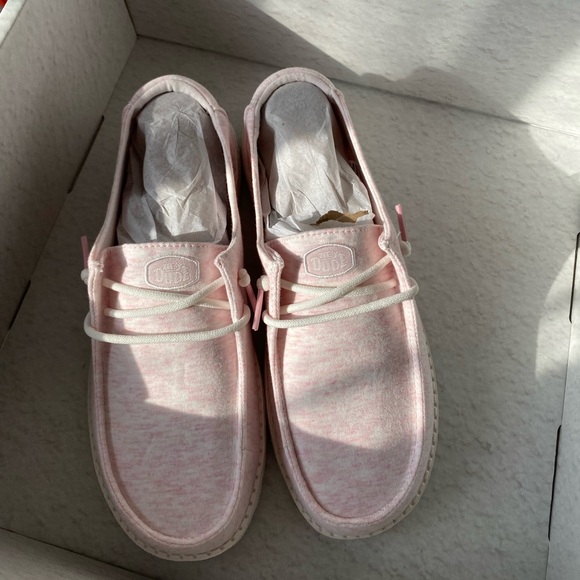 HeyDude Wendy stretch jersey she’s in pink new with box size 8 - Picture 4 of 5